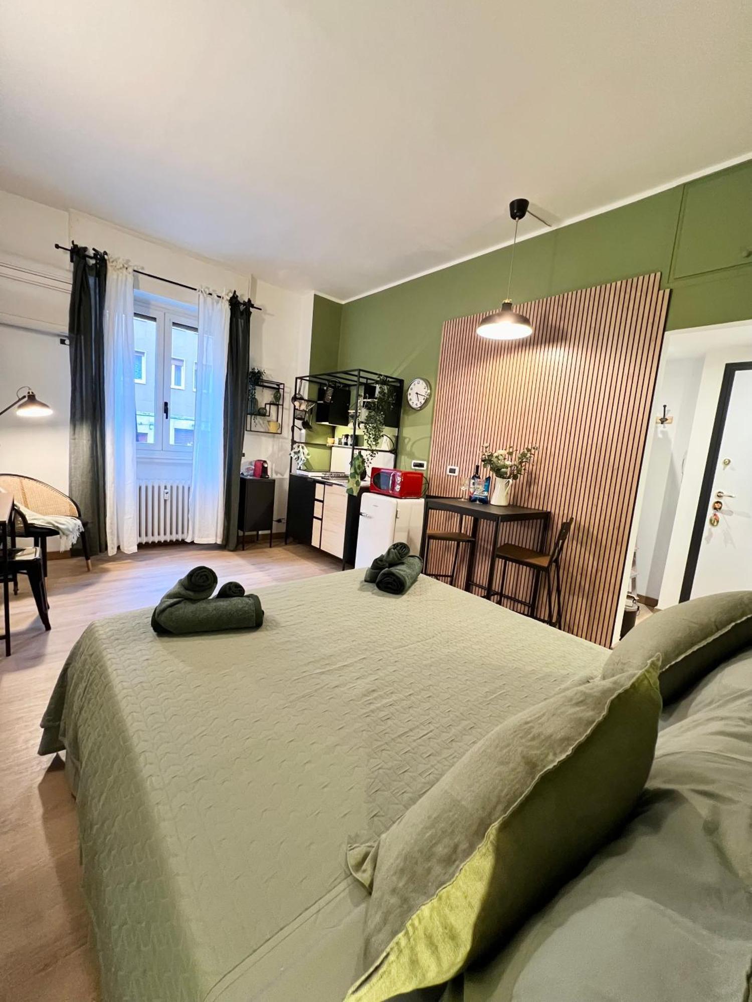 La Bella Milano Charme Apartment 3 Km Away From Duomo/ Netflix & Wi-Fi Included Exterior photo